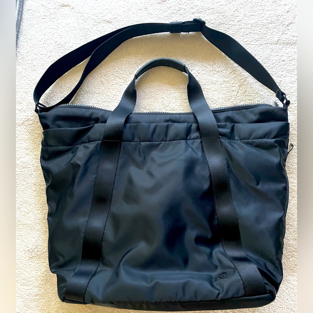 Lululemon gym bag
